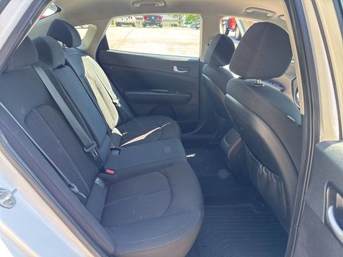 Used 2016 Kia Optima LX w/ Option Group 014 FWD image 13
