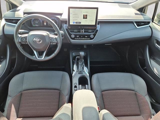 Certified 2026 Toyota Corolla SE w/ SE Premium Package FWD image 17