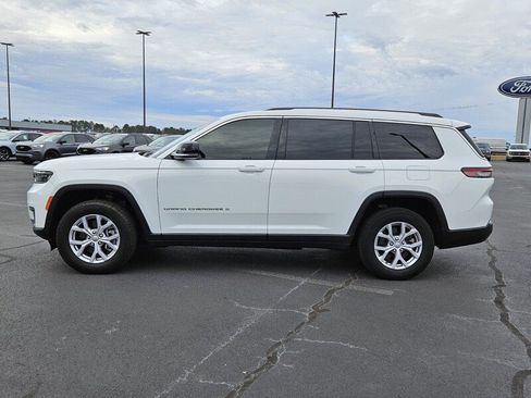 Used 2022 Jeep Grand Cherokee L Limited image 4