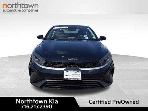 Certified 2023 Kia Forte LXS FWD image 3