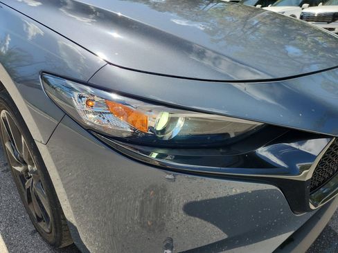 Used 2023 MAZDA MAZDA3 s image 32