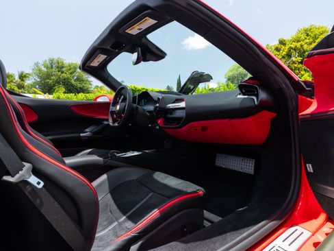 Used 2025 Ferrari SF90 Spider AWD/4WD image 67