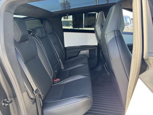 Used 2024 Tesla Cybertruck Cyberbeast AWD/4WD image 36