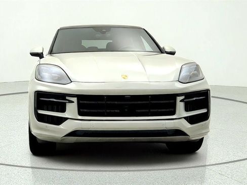 Used 2025 Porsche Cayenne E-Hybrid Coupe AWD/4WD image 2