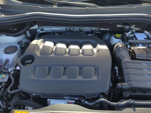 New 2026 Volkswagen Tiguan SEL R-Line image 20
