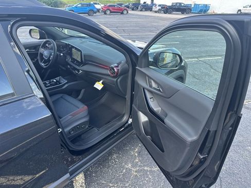New 2026 Chevrolet Equinox RS w/ Convenience Package III image 28