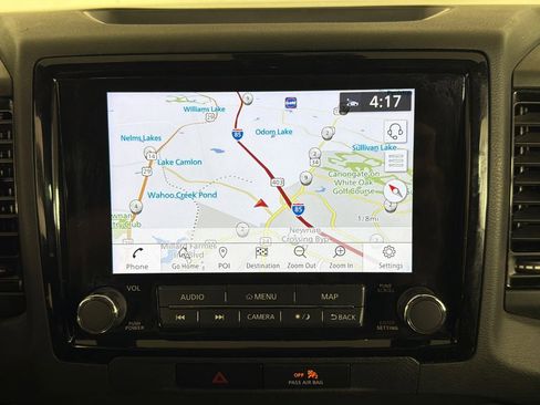 Used 2022 Nissan Frontier PRO-4X AWD/4WD image 2