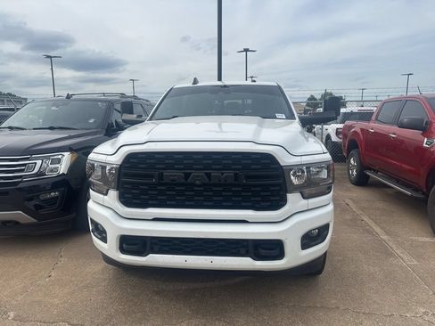 Used 2022 RAM 3500 Big Horn w/ Level B Equipment Group AWD/4WD image 2