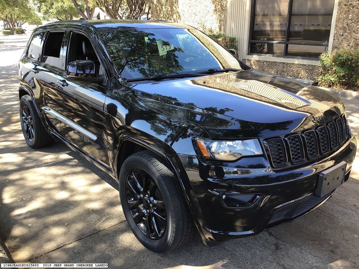 Used 2019 Jeep Grand Cherokee Altitude RWD image 4