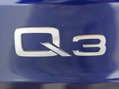 Certified 2025 Audi Q3 2.0T Premium w/ Convenience Package image 28