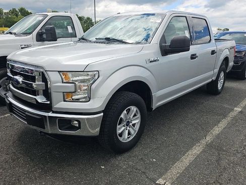 Used 2016 Ford F150 XLT AWD/4WD image 5