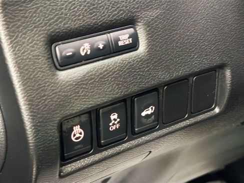 Used 2019 Nissan Murano SV AWD/4WD image 10