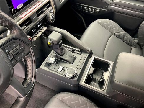 New 2026 Toyota Tacoma SR5 AWD/4WD image 8