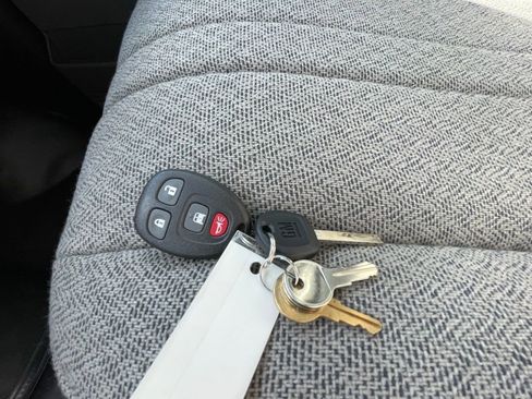 New 2025 Chevrolet Express 3500 Work Van w/ Driver Convenience Package image 31