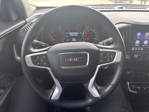 Used 2022 GMC Terrain SLT image 21