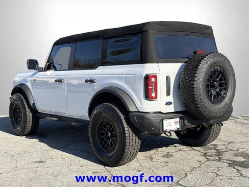 Used 2023 Ford Bronco Badlands image 23