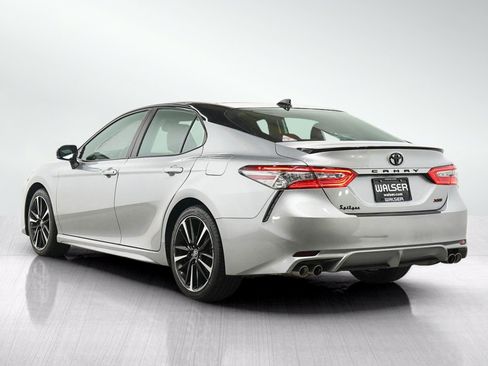 Used 2019 Toyota Camry XSE FWD image 3