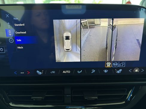 New 2026 Chevrolet Equinox EV RS image 17