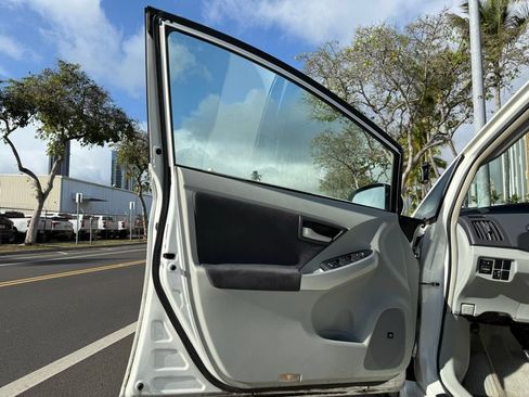 Used 2011 Toyota Prius Three FWD image 13