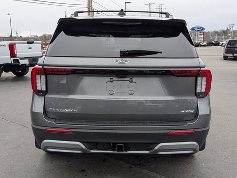 New 2026 Ford Explorer Platinum image 5