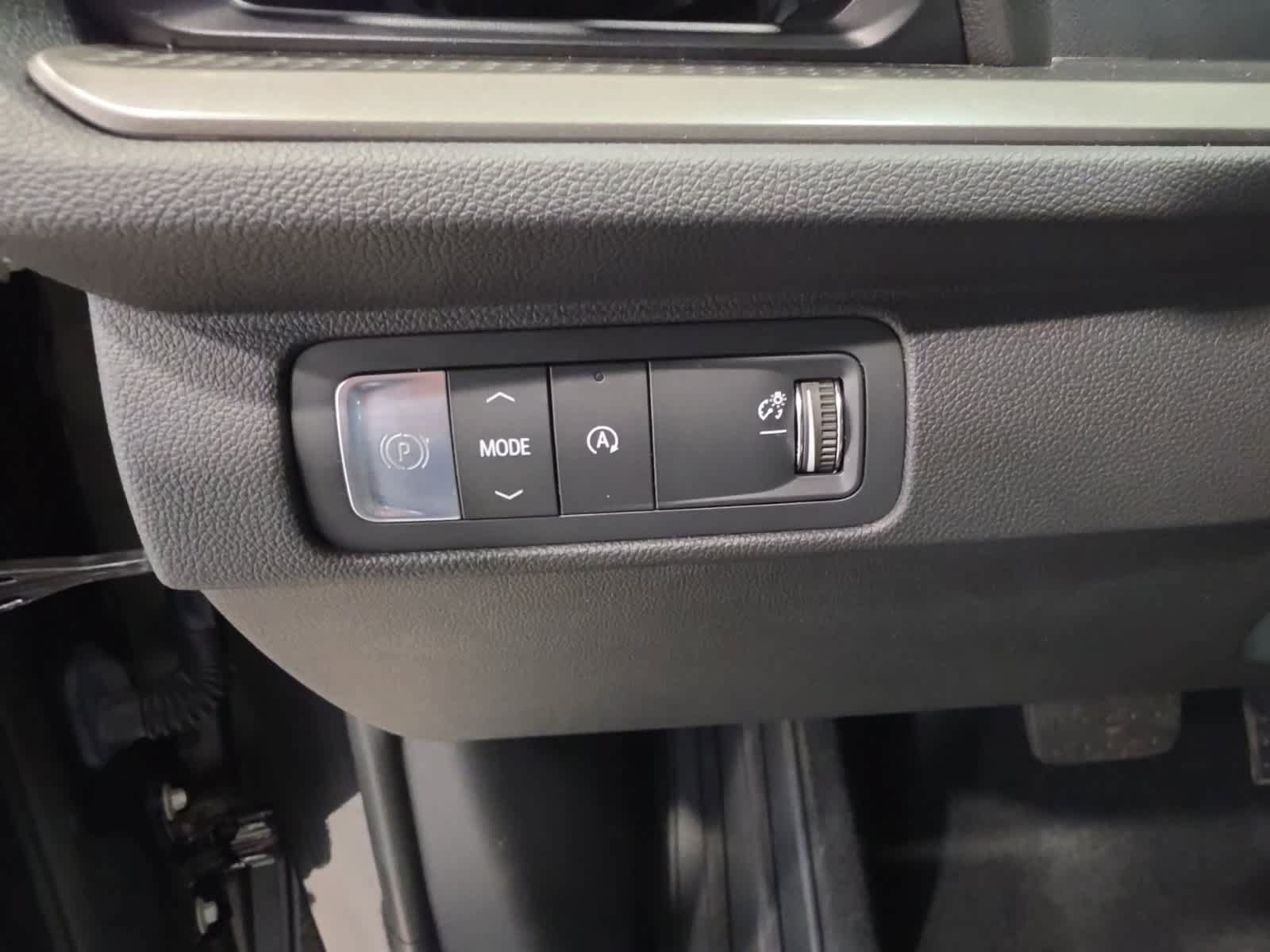 Used 2024 Chevrolet Traverse LT w/ LPO, Floor Liner Package FWD image 19