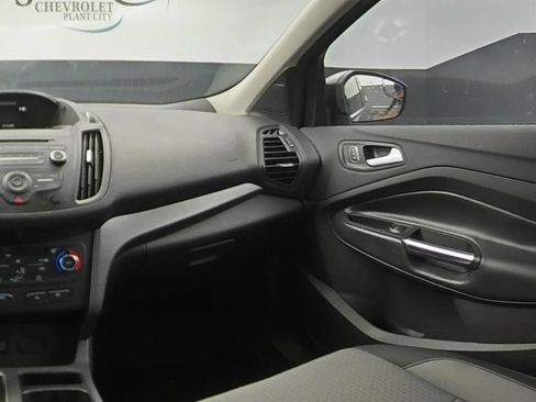 Used 2017 Ford Escape SE FWD image 14