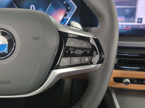 Used 2025 BMW 330i Sedan w/ Convenience Package image 25