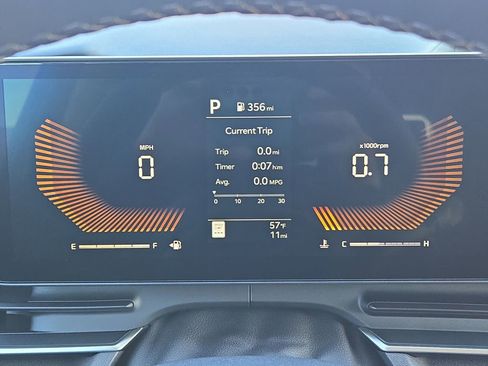 New 2026 Kia Carnival EX image 32