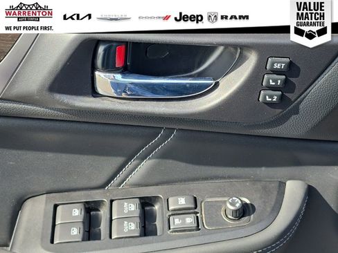 Used 2018 Subaru Legacy 3.6R Limited image 12