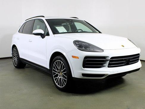 Certified 2022 Porsche Cayenne Platinum Edition w/ Premium Package Plus image 9