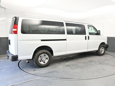 Used 2024 Chevrolet Express 3500 LS RWD image 7