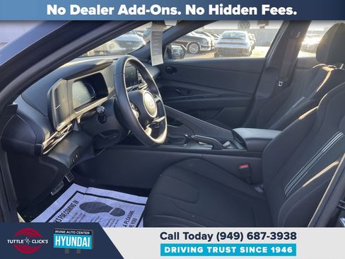 Certified 2025 Hyundai Elantra Sport image 17