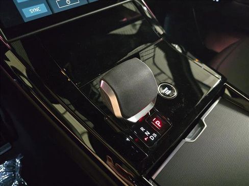 New 2026 Land Rover Range Rover Sport Dynamic SE image 26