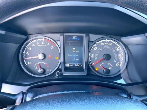 Used 2023 Toyota Tacoma SR AWD/4WD image 4