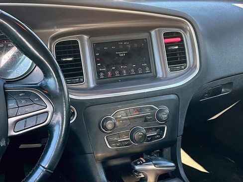Used 2021 Dodge Charger SXT w/ Leather Interior Group image 6