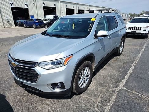 Used 2018 Chevrolet Traverse LT image 1