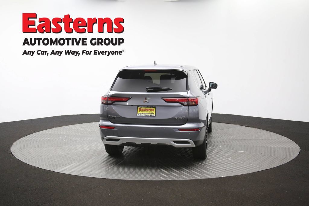Used 2023 Mitsubishi Outlander SE AWD/4WD image 40