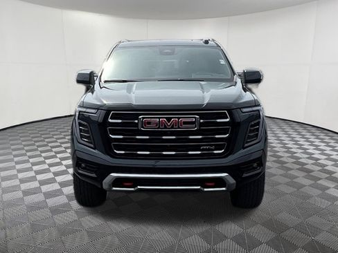 Used 2025 GMC Yukon AT4 w/ AT4 Premium Package AWD/4WD image 2