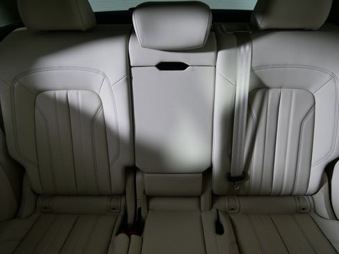 Used 2023 Audi Q5 2.0T Premium Plus w/ Premium Plus Package image 13