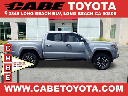 Used 2020 Toyota Tacoma TRD Sport w/ TRD Premium Sport Package image 10