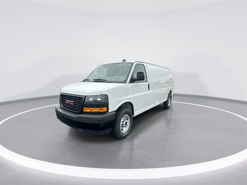 New 2025 GMC Savana 3500 Extended image 4
