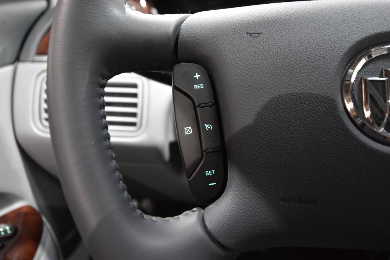 Used 2007 Buick LaCrosse CXS FWD image 12