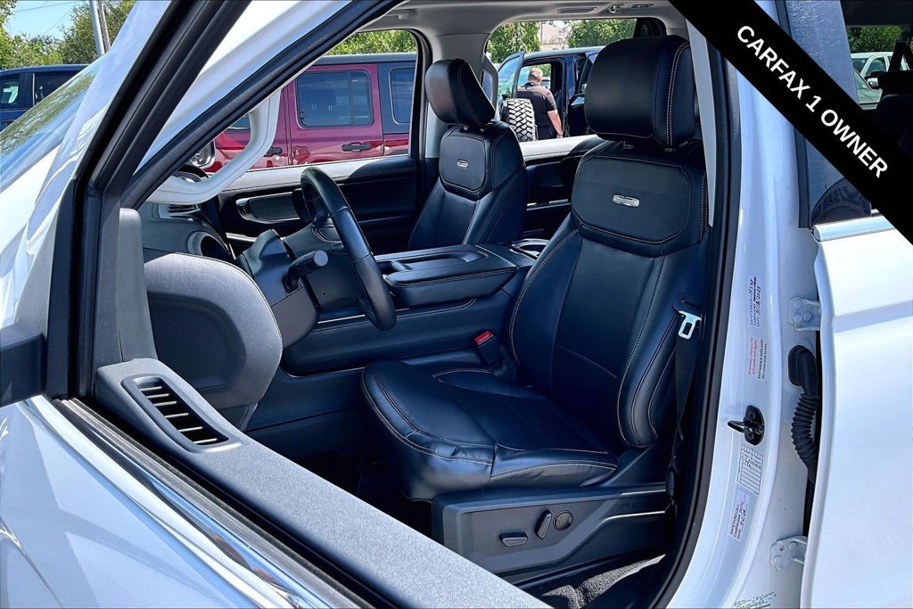 Used 2025 Ford Expedition Max Platinum AWD/4WD image 6