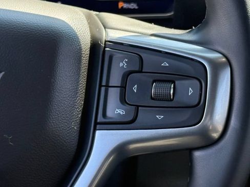 Used 2023 Chevrolet Silverado 1500 LT AWD/4WD image 11
