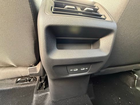 Certified 2025 Volkswagen Tiguan S FWD image 16