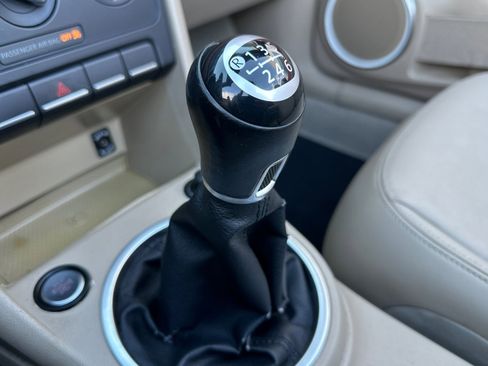 Used 2014 Volkswagen Beetle TDI image 19