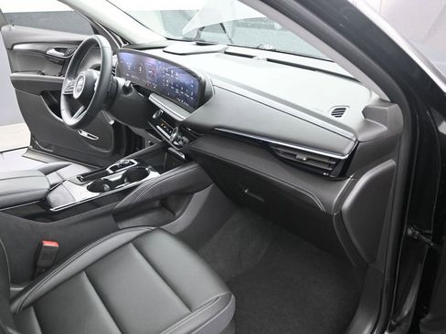 Used 2025 Buick Envision Preferred AWD/4WD image 25