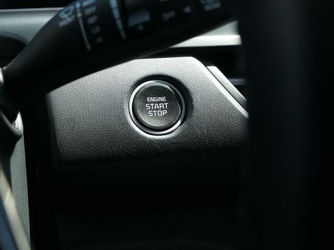 Used 2024 Kia Seltos EX FWD image 16