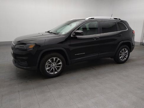 Used 2021 Jeep Cherokee Latitude Plus image 2