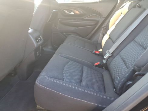 Used 2022 GMC Terrain SLE w/ Driver Convenience Package FWD image 23
